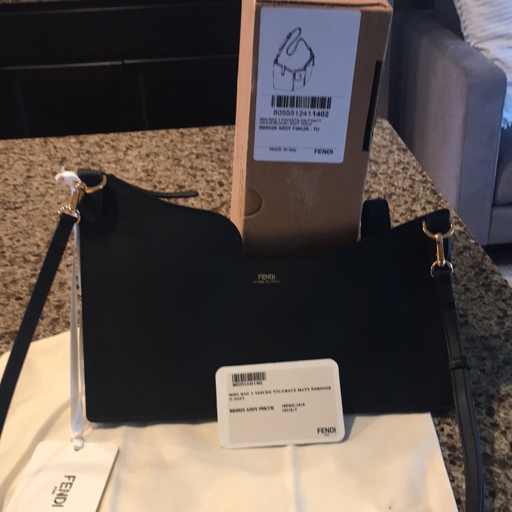 Sold NWT Fendi 3 pocket Bag - Picture 4 of 8